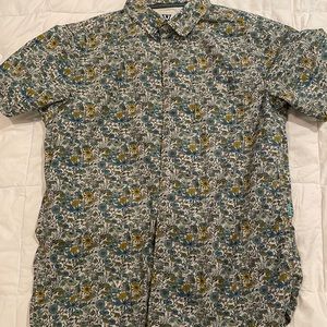 Vissla floral button up shirt